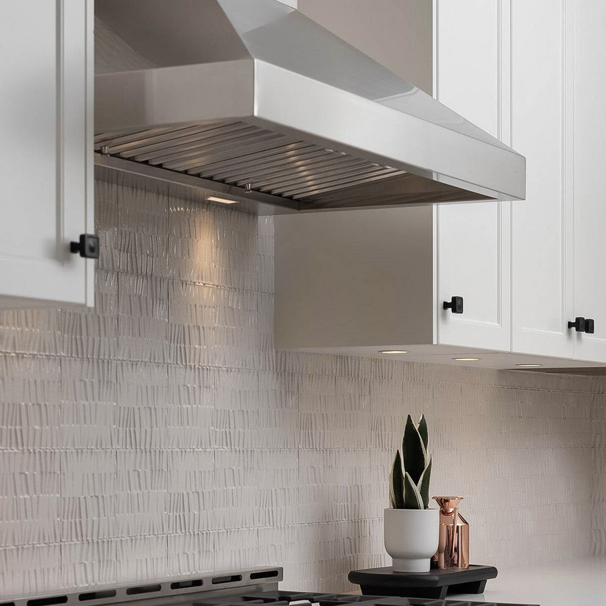 Victory 30-Inch 750 CFM Wall Mount Range Hood in Stainless Steel