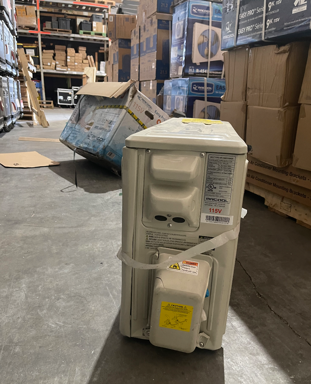 Grade A - MRCOOL 4th Gen Easy Pro 9,000 BTU Condenser Side - Scratch and Dent