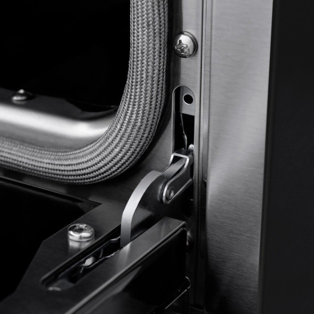 ZLINE Paramount 30-inch range in black stainless steel SDRB-30, detail