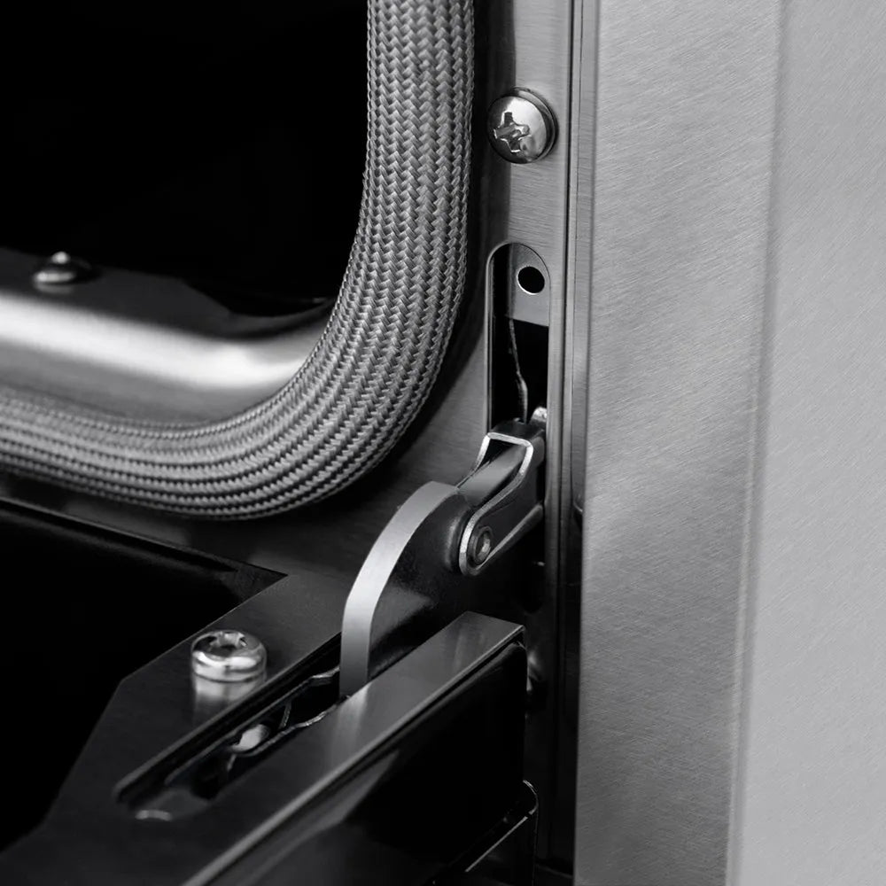 ZLINE Paramount 36-inch range in satin stainless steel with white matte door SINRS-WM-36, detail