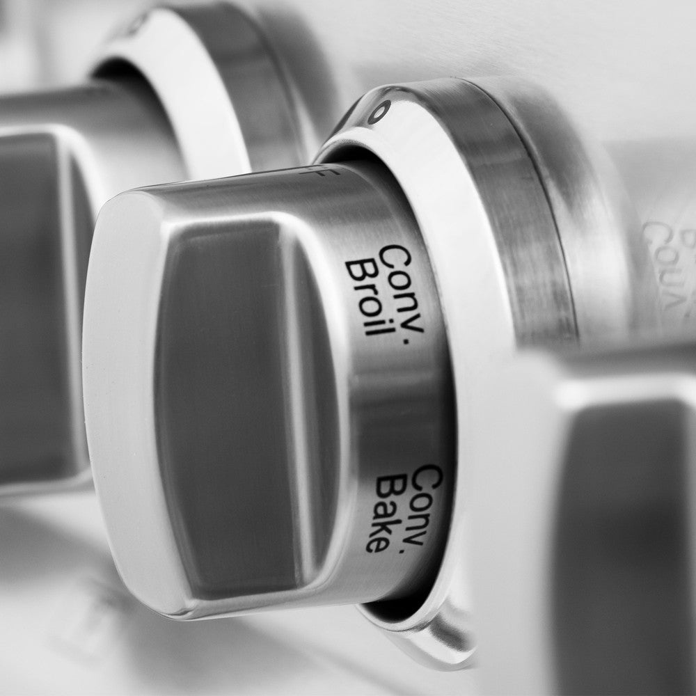 ZLINE Legacy 60-inch range in stainless steel RA60, detail