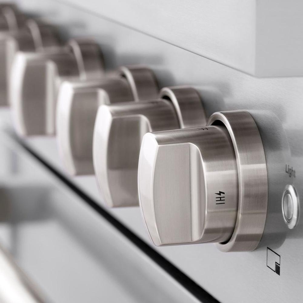 ZLINE Paramount 48-inch range in stainless steel SGR-BR-48, detail