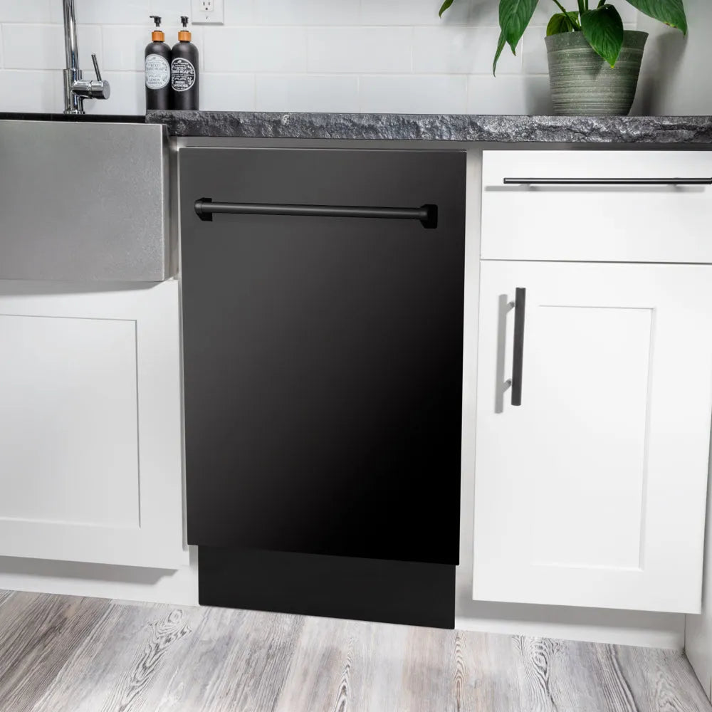 ZLINE Tallac 18-inch dishwasher in black stainless steel DWV-BS-18, detail