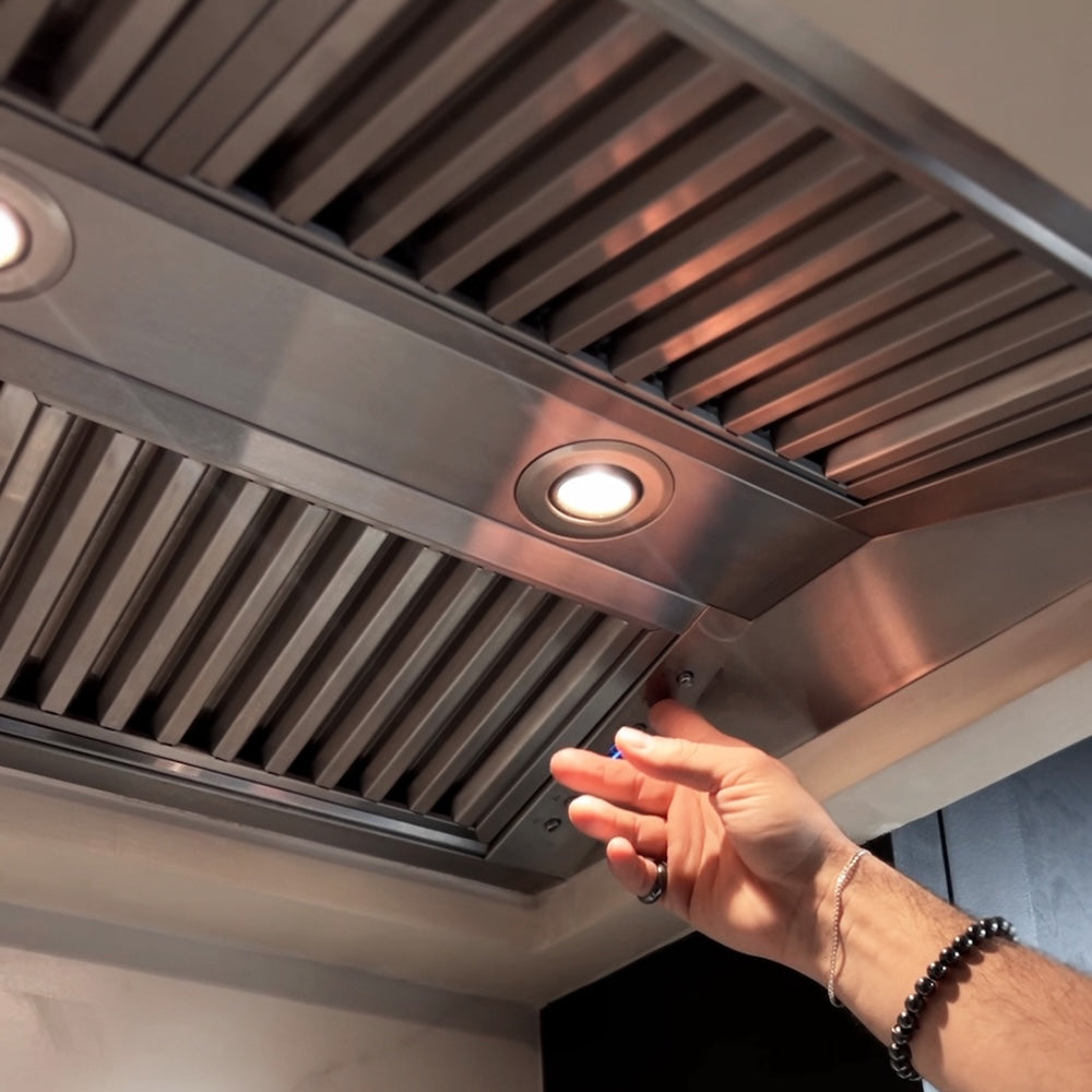 ZLINE Outdoor 46-inch range hood in stainless steel 721-304-46, view 7