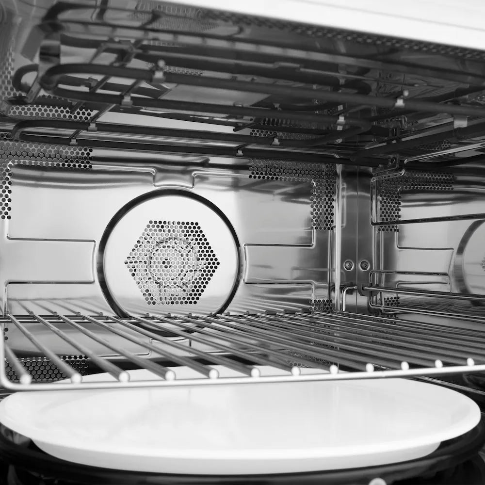 ZLINE Autograph Edition 30-inch microwave in satin stainless steel and polished gold accents MWOZ-30-SS-G, detail