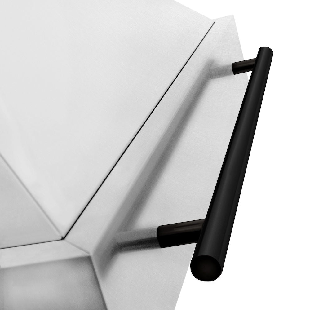 ZLINE Autograph Edition 48-inch range hood in satin stainless steel and matte black accents 8654SNZ-48-MB, detail